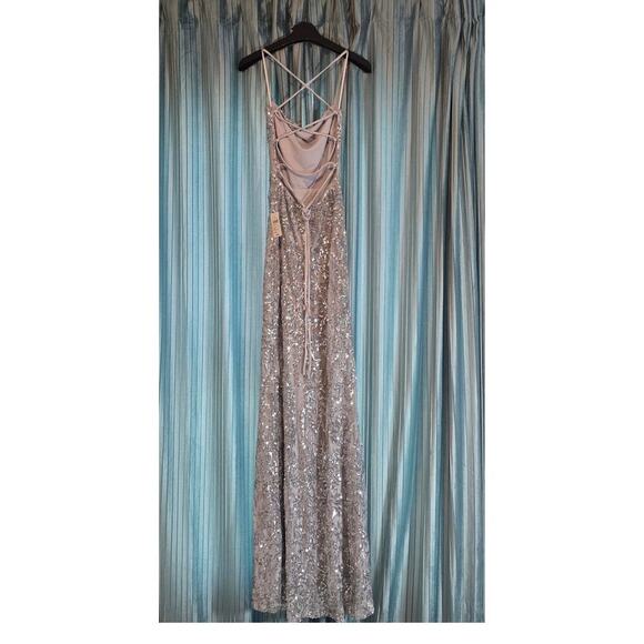 Windsor Silver Kinsley Formal Sequin Mermaid Maxi Dress in Sizes XS & Small - Picture 2 of 11
